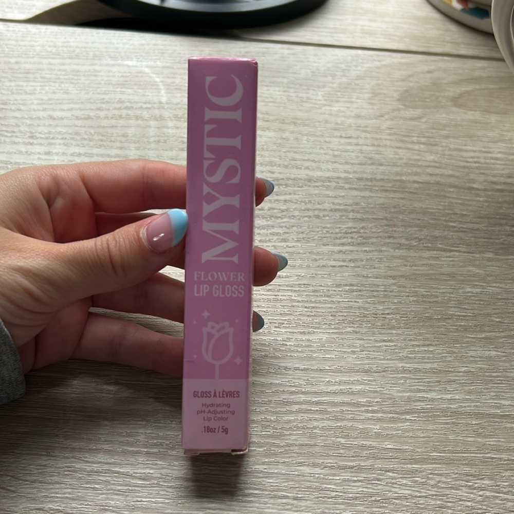 Mystic Flower Hydrating Lip Gloss